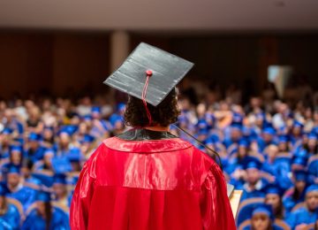 Ceremonia e diplomimit 2025